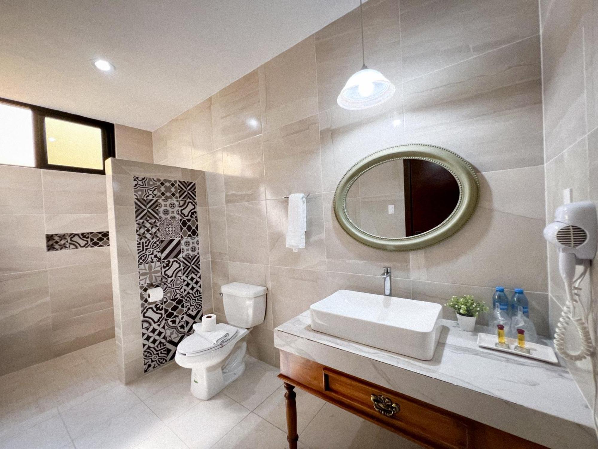 Hotel Fundadores Valladolid  Dış mekan fotoğraf